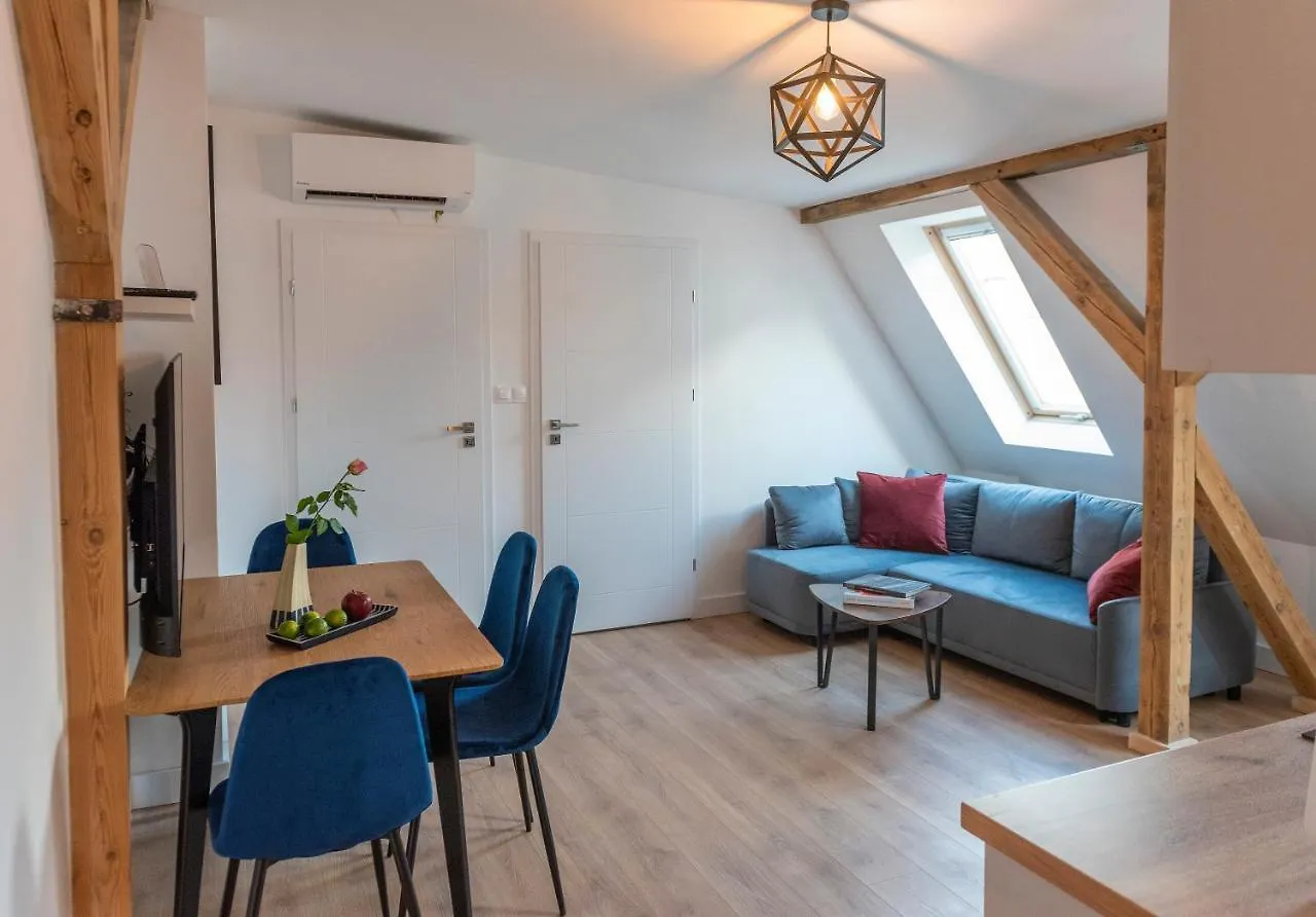 פוזנן Provenir Home Kwiatowa 5 דירה