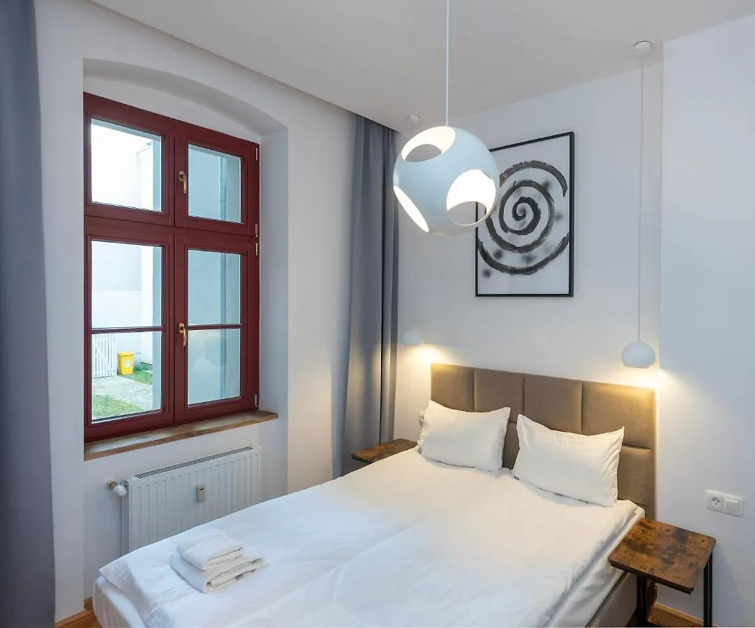 פוזנן Provenir Home Kwiatowa 5
